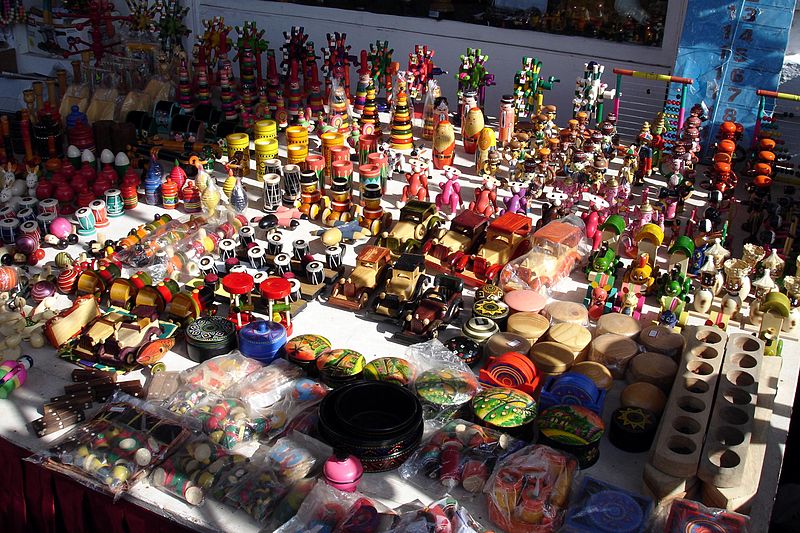 wooden toys to sale  in goa markets
